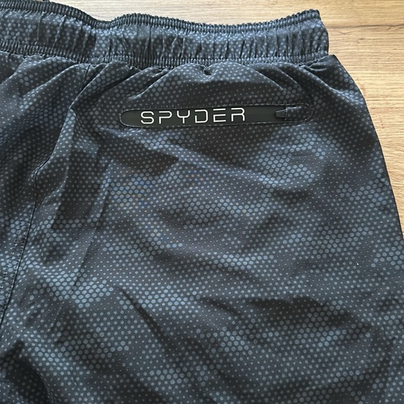 Men’s Medium Spyder Swimming Trunks - Picture 4 of 5